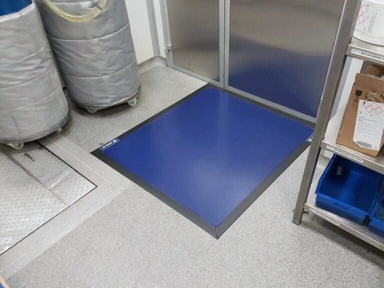 ejemplo de instalación Noopli Walk en color azul